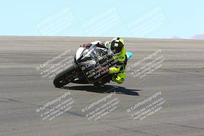 media/May-14-2022-SoCal Trackdays (Sat) [[7b6169074d]]/Bowl (1120am)/